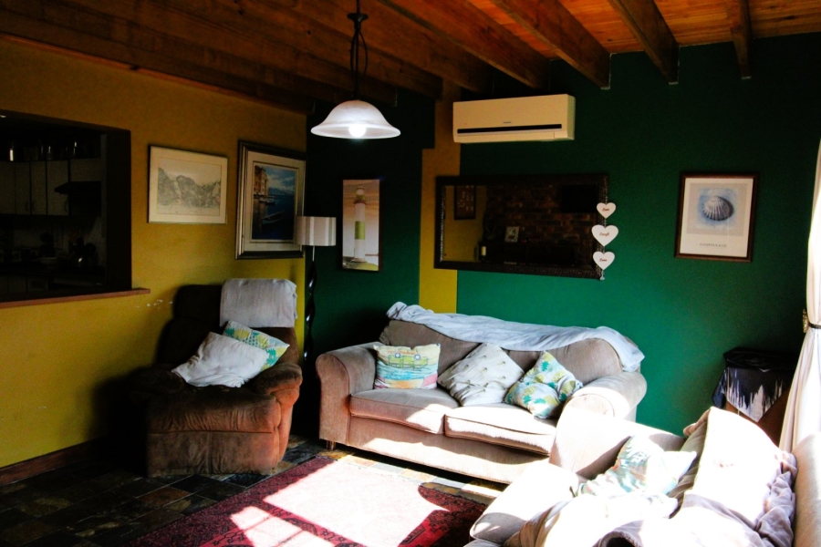 5 Bedroom Property for Sale in Gonubie North Eastern Cape
